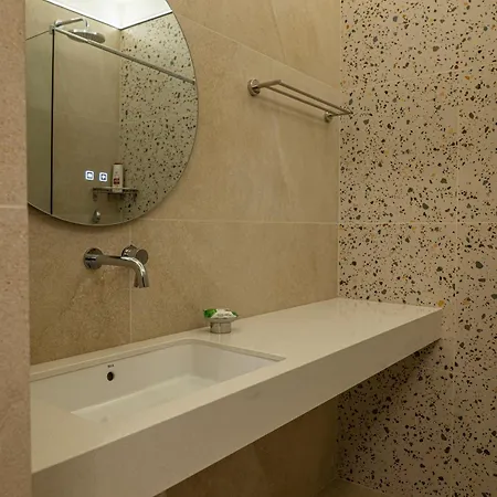 M Star Rooms, Private Parking, Center Apartment *