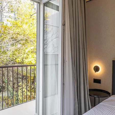 M Star Rooms, Private Parking, Center Апартаменты София